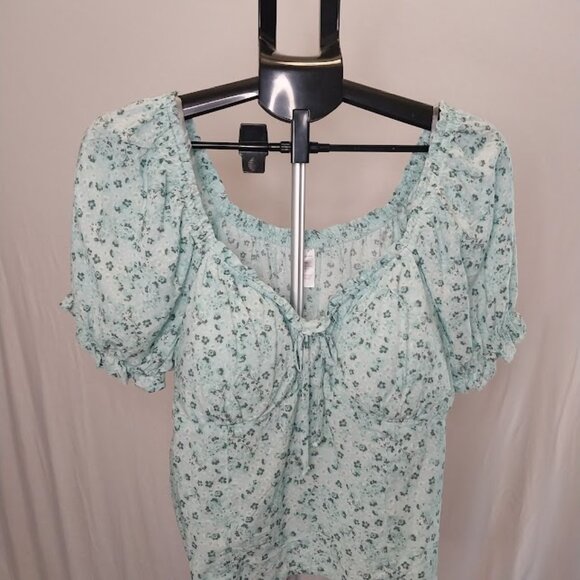 No Boundaries Juniors Print Ruffle Peasant Top with Short Sleeves - Picture 4 of 7